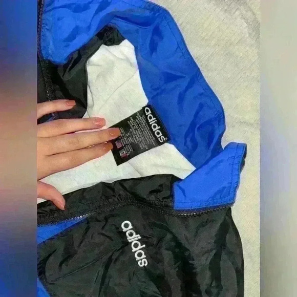 Adidas windbreaker - Picture 2 of 4